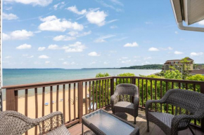 Beachside 329 Waterfront Condo